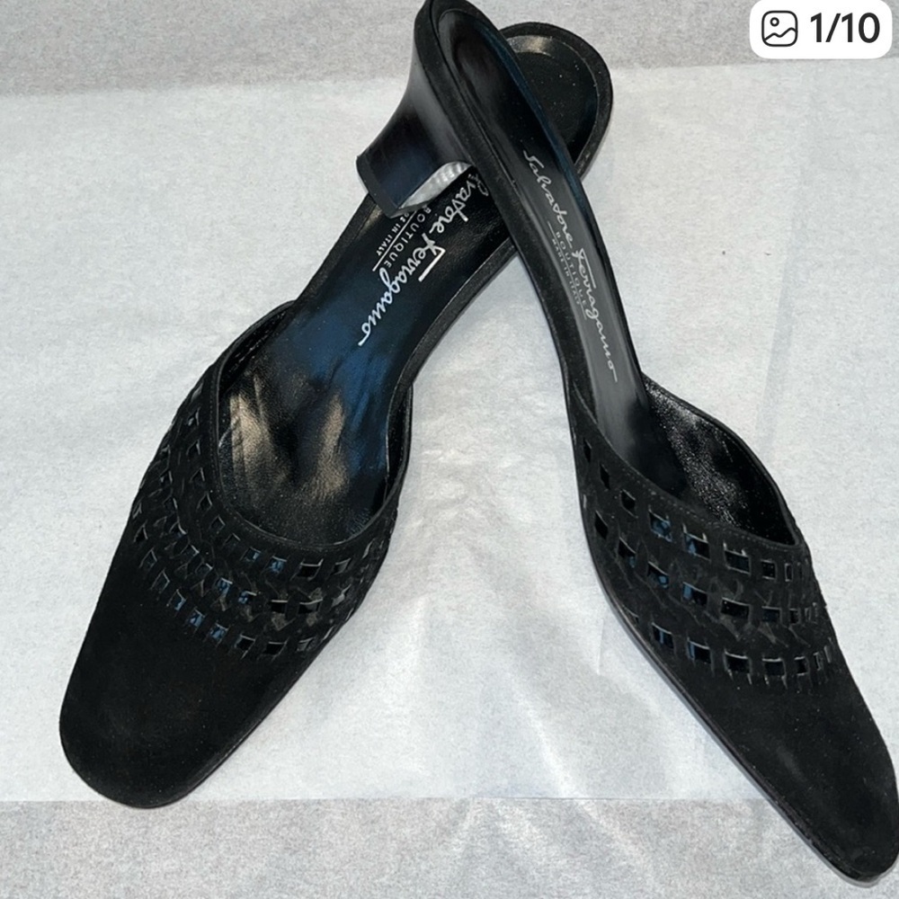 Salvatore Ferragamo Sz 7.5 4A Women’s suede & patent leather slip on mules